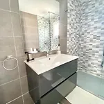 בית נופש Vime I Marbella East Swimming Pool, Gym & Spa - Eaw Homes *
