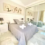 בית נופש Vime I Marbella East Swimming Pool, Gym & Spa - Eaw Homes *