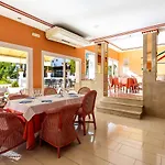 Vime I Marbella East Swimming Pool, Gym & Spa - Eaw Homes * מארבלה