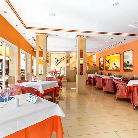 Vime I Marbella East Swimming Pool, Gym & Spa - Eaw Homes בית נופש